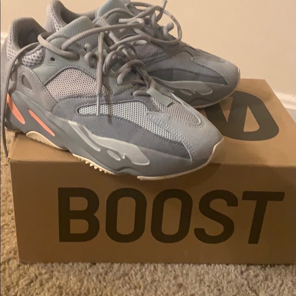 yeezys 709